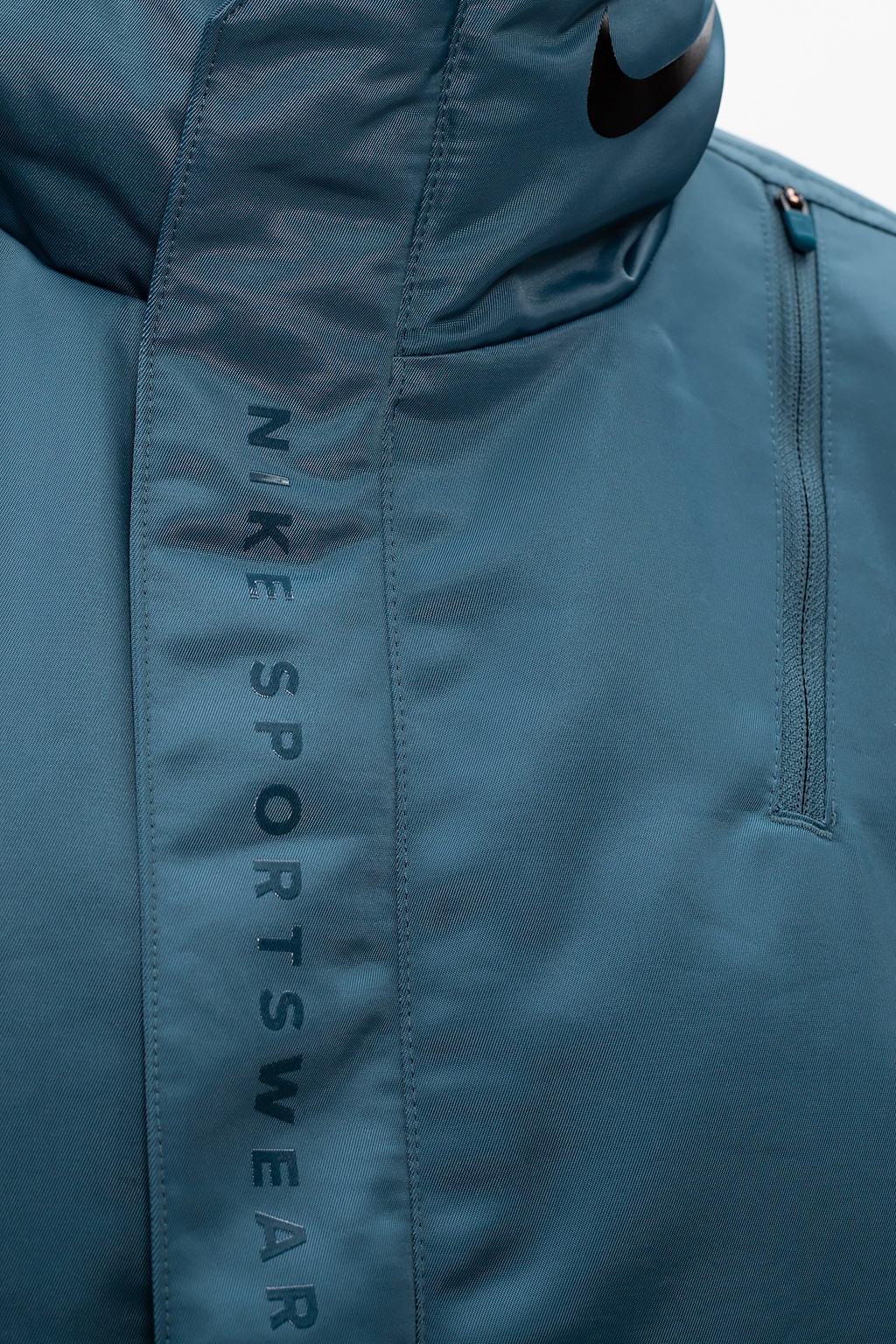 Nike Thermore™ EcoDown jacket | Nike Air Force 1 07 Lv8 Certified